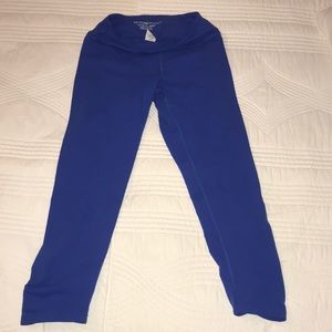 Beyond yoga cropped leggings size small